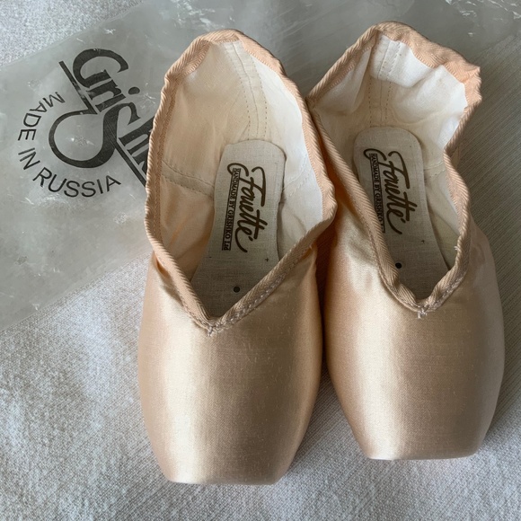 Grishko Fouette Pointe Ballet shoes size 3 XXXX M new for dance or crafts - Picture 1 of 5